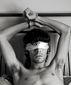 Blindfold your man